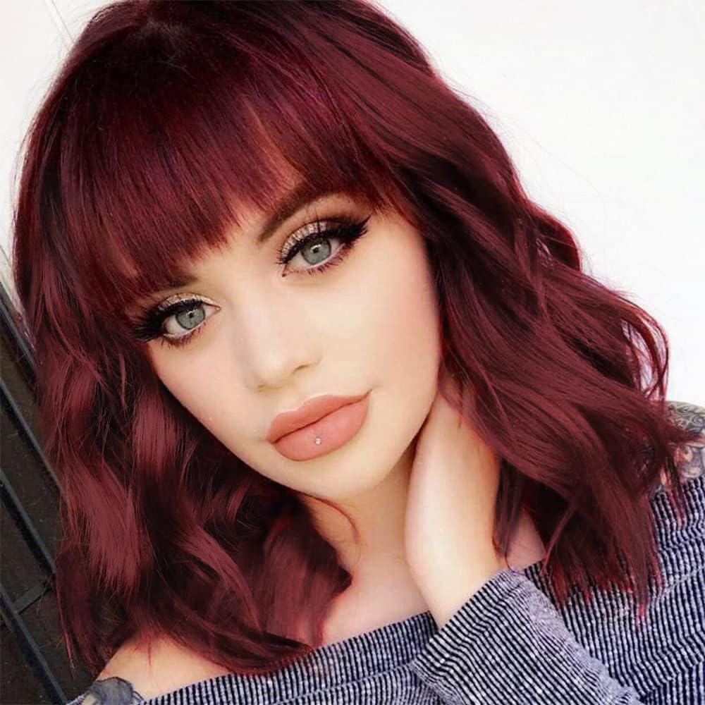 Short Wavy Wig with Bangs for Women Shoulder Length Bob Curly Women's Charming Synthetic Wigs with Natural Wavy Black To Brown Heat Resistant Hair for Daily Party Use